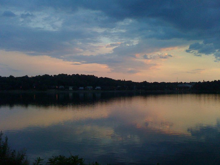 Can't wait to see the colors in the sky and the reflections on the water like this again. Spring, come to me!!